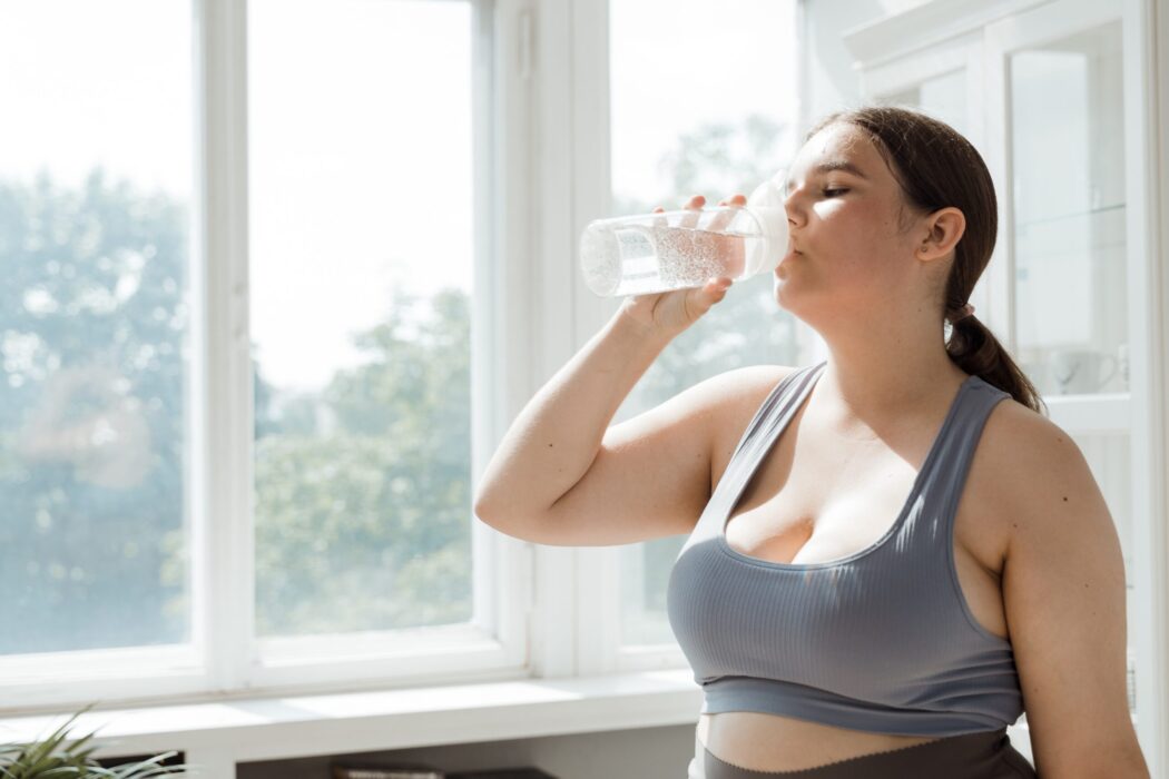 How Much Water Should I Drink While Breastfeeding Calculator