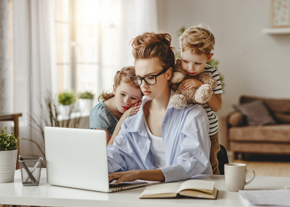 How to Start a Blog as a Busy Mum in 2024